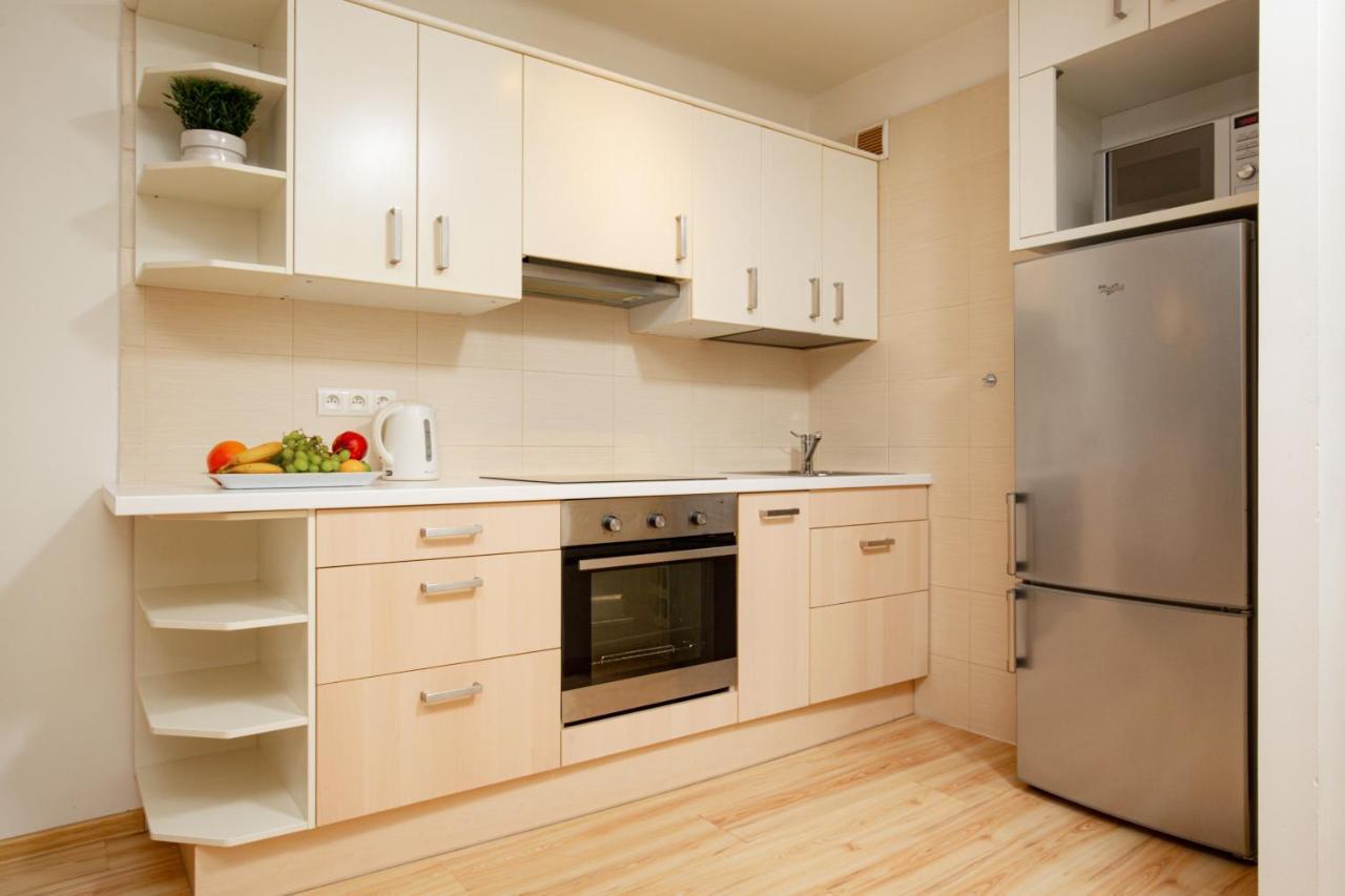 Zelazna Business Wola By Renters * Warszawa