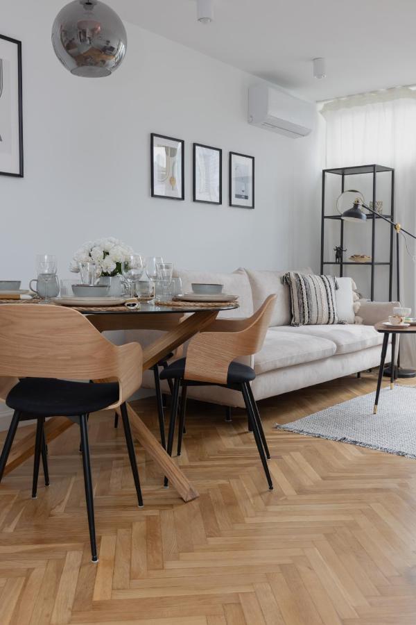 Zelazna Business Wola By Renters Lägenhet *